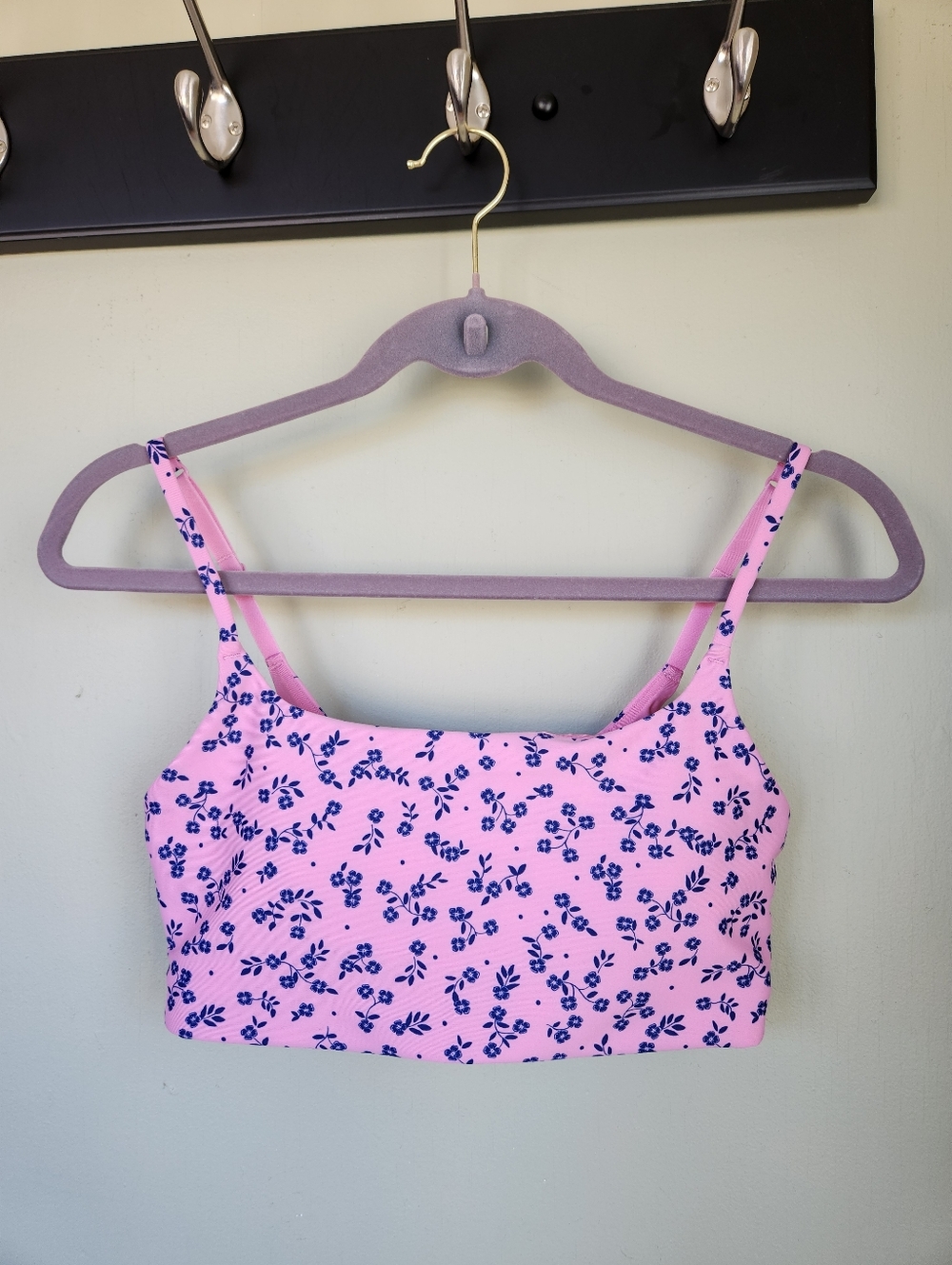 Old Navy Light Support PowerSoft Floral Sports Bra - Size Small